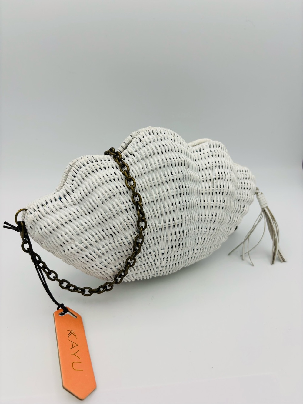 KAYU  Jen Straw Shell Clutch Bag
